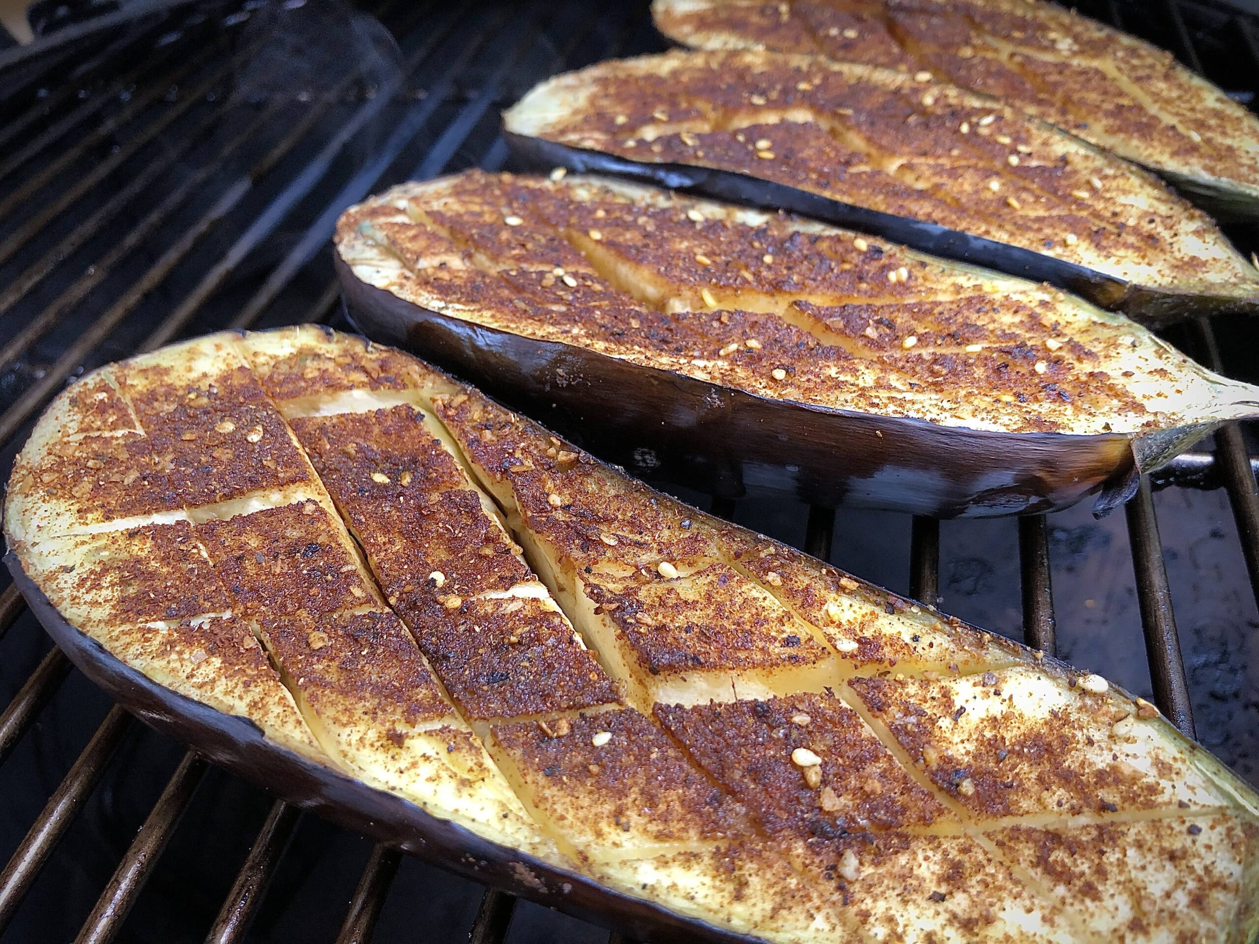 Baba ganoush recept bbq kamad big green egg Aubergines op de bbq