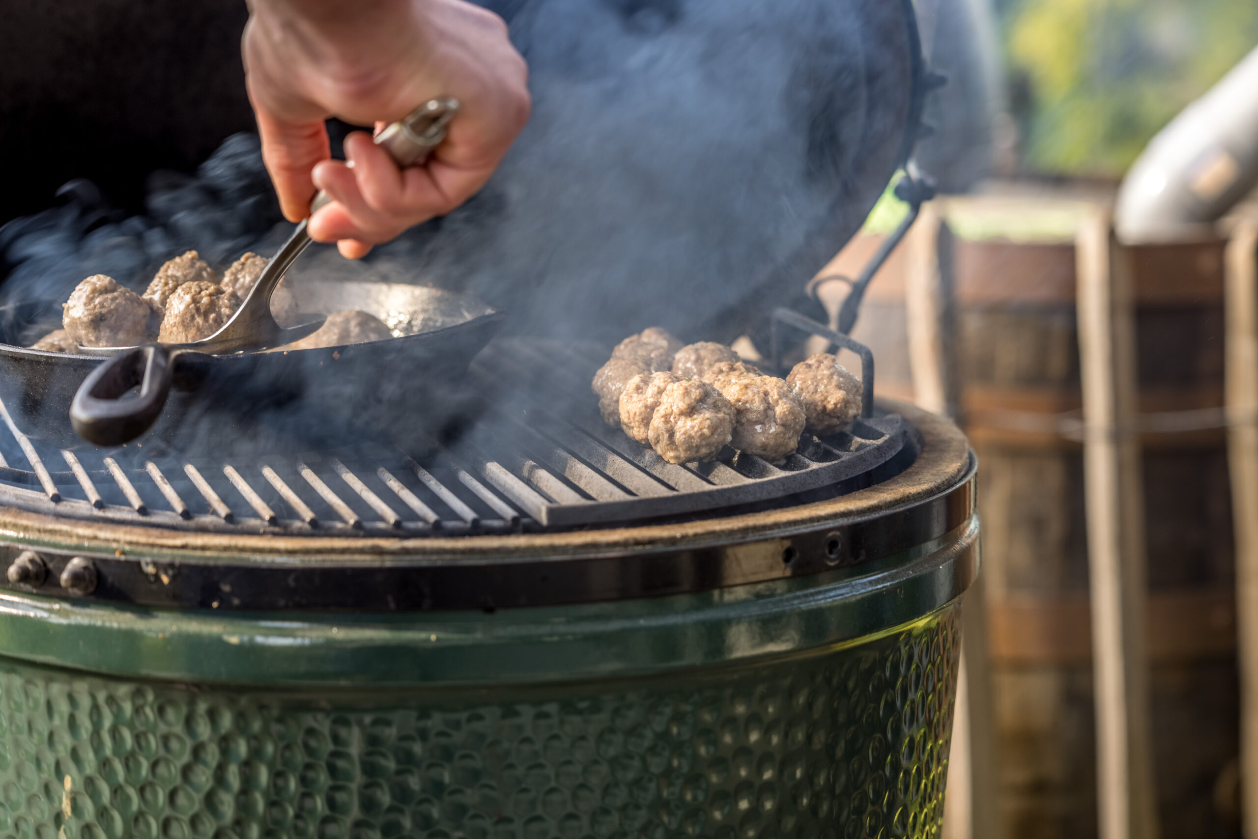 Zweedse-gehaktballetjes-grillen-kamado-big-green-egg-recept-bbq