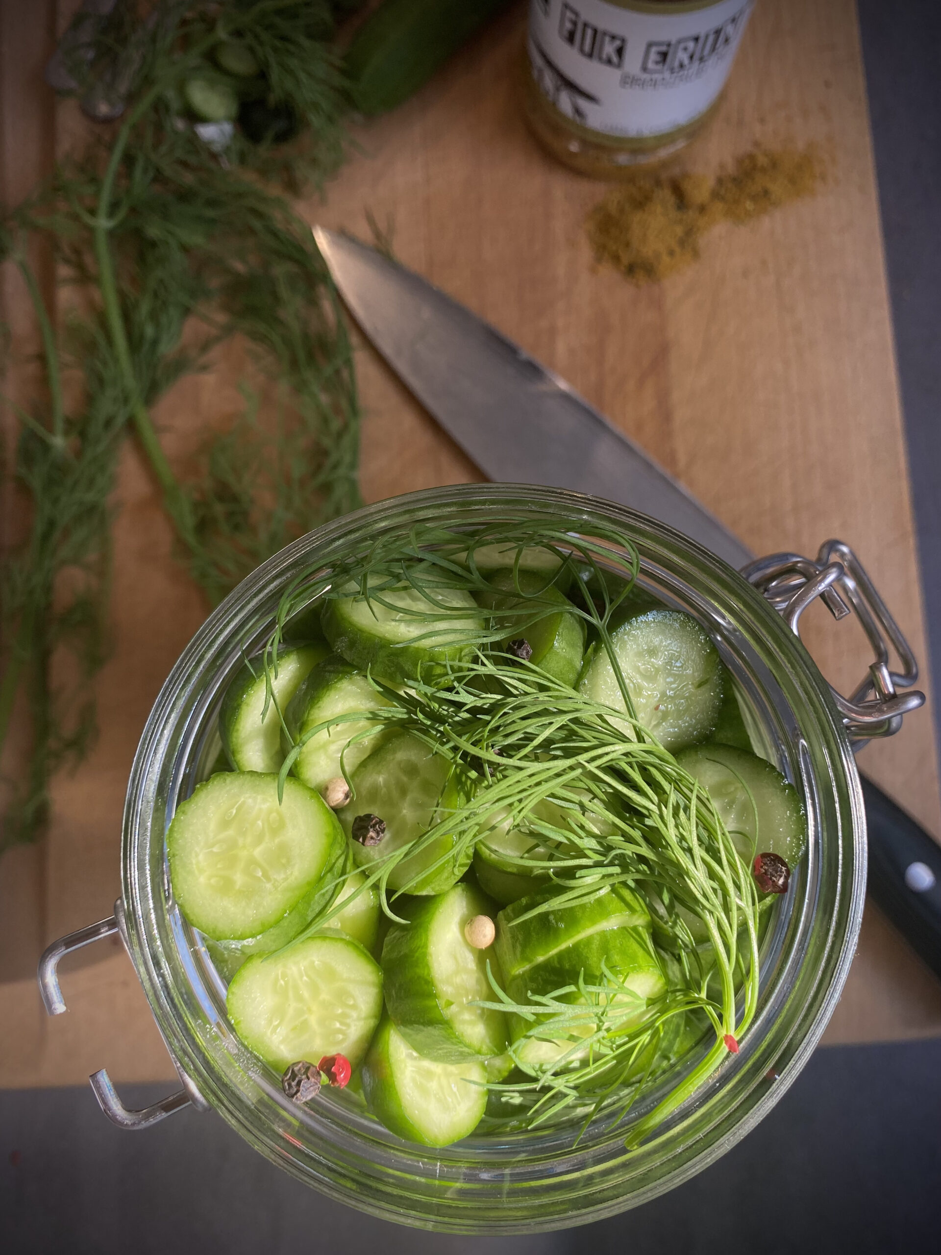 De-Fikerin-Braairub-kruidenrub-zoet-zure-komkommer-recept