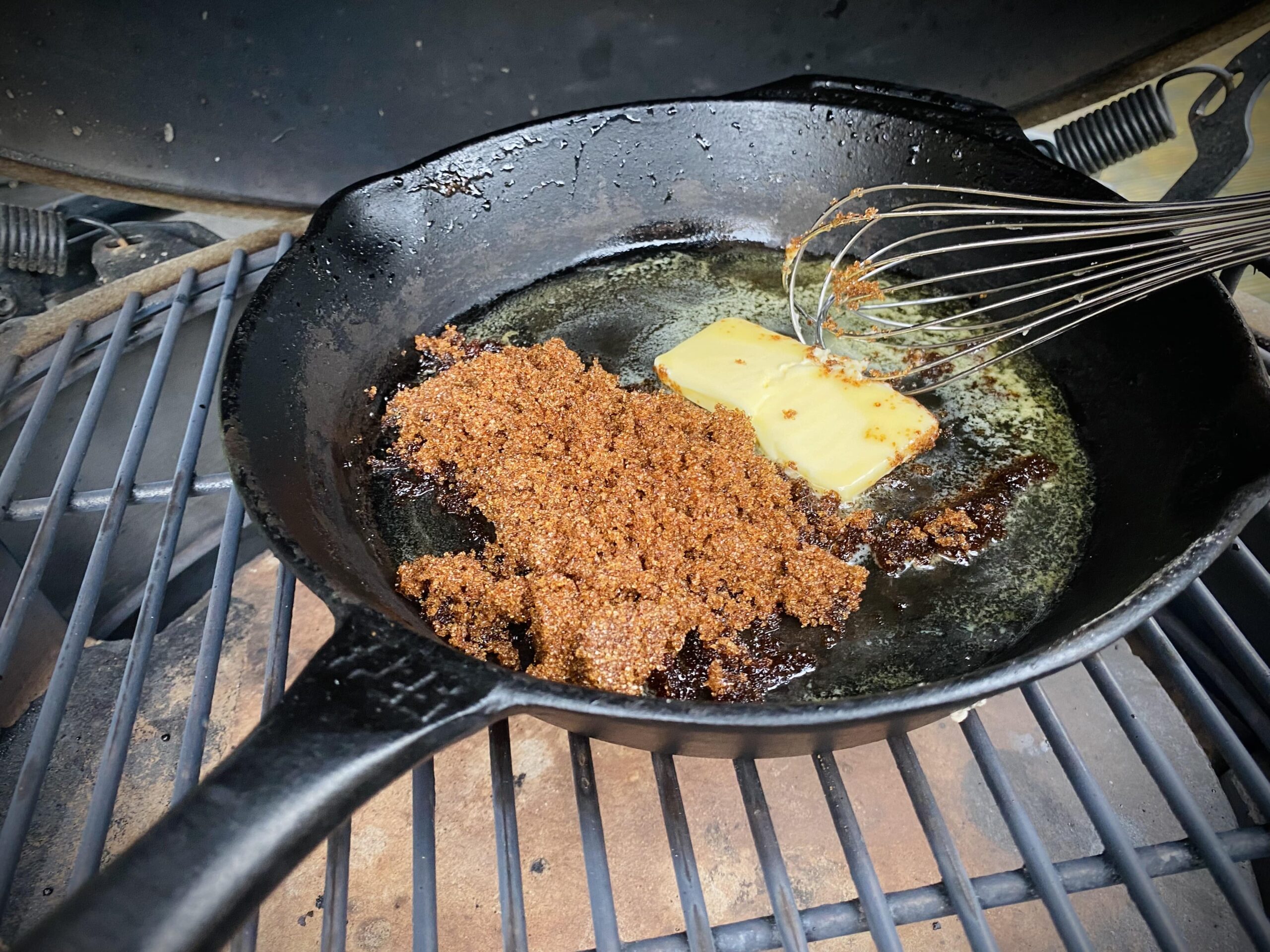 Skillet-BBQ-Smokin-Flavours-Recept-Bereiding-Dadel-Noten-Pudding-Dessert